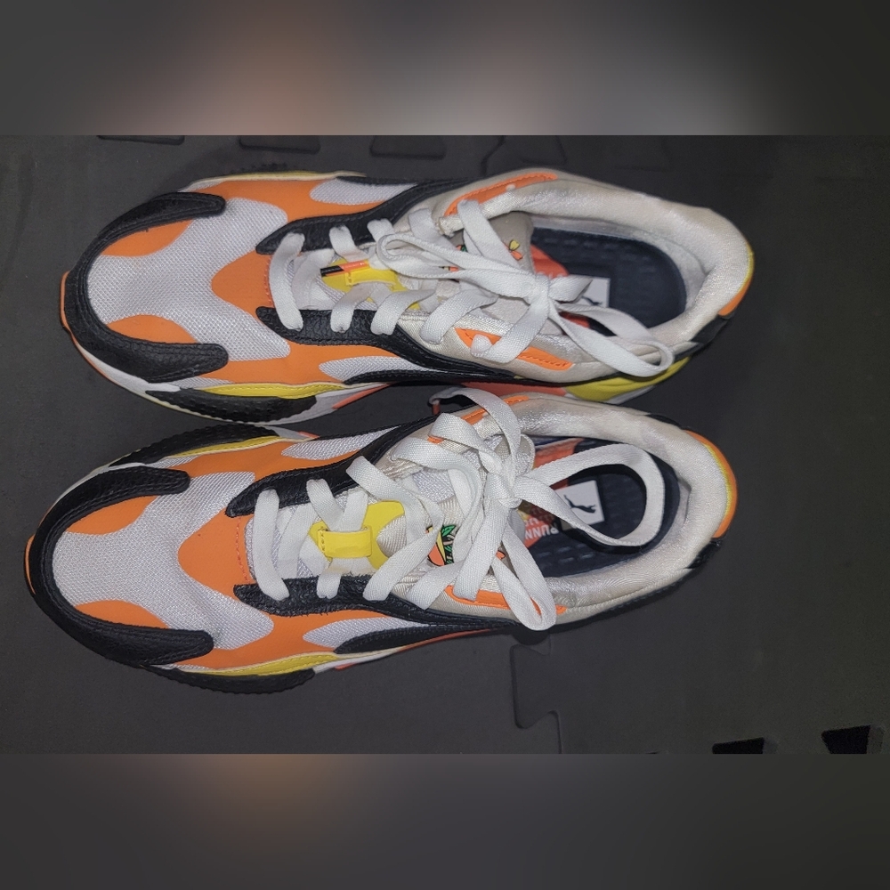 Kids Puma Sneakers 7Y